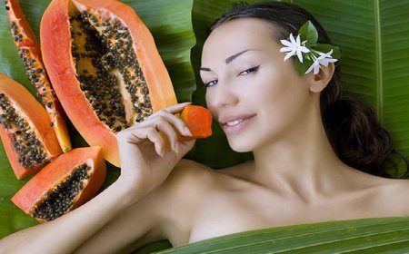 Skin Care: सेहत ही नहीं बल्कि त्वचा के लिए भी फायदेमंद है पपीता! जानिए कैसे करें इसका इस्तेमाल
