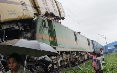 कंचनजंगा एक्सप्रेस में टकरा गई मालगाड़ी, रेलवे ने खुद बताई गलती,आठ की मौत 50 घायल