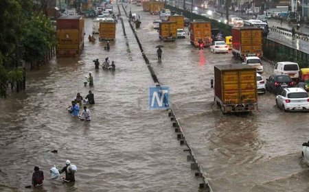 दिल्ली में आज भारी बारिश का अलर्ट, बारिश से  ट्रैफिक जाम की परेशानी