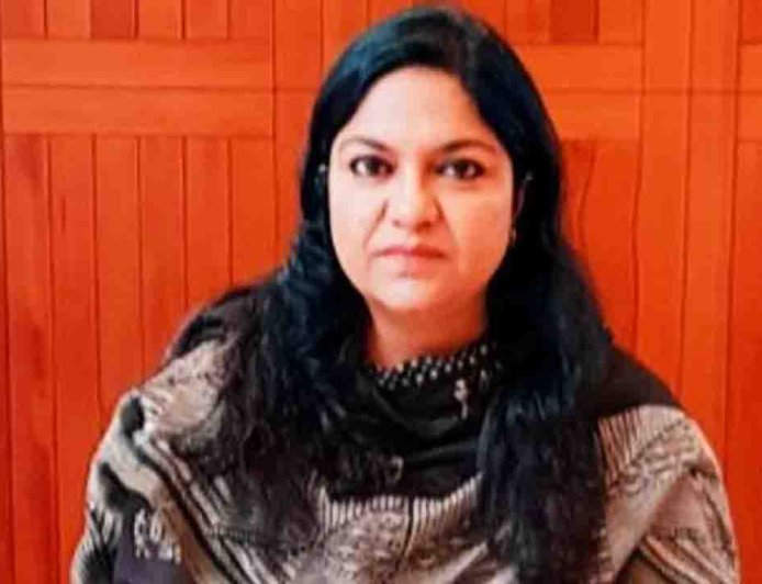 IAS पूजा खेडकर के बचाव में पिता बोले- कुछ भी गैरकानूनी काम नहीं किया