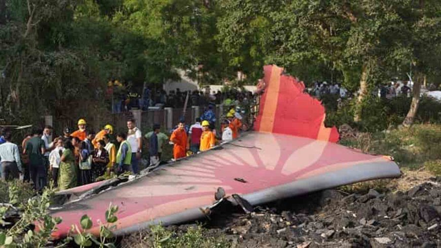 NTSB के जांचकर्ताओं की एक टीम पहुँचती भारत , विमान  में सवार 242 में से 241 यात्री मारे गए