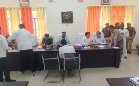 सम्पूर्ण समाधान दिवस में डीएम व एसपी ने सुनीं जनसमस्याएं,मौके पर ही कई मामलों का किया गया निस्तारण