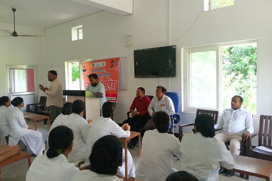 एस.टी.एन.टी. नर्सिंग इंस्टीट्यूट में जिला सेवायोजन कार्यालय द्वारा करियर काउंसलिंग संपन्न